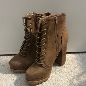 Stylish Tan Lace-Up Boots for Women